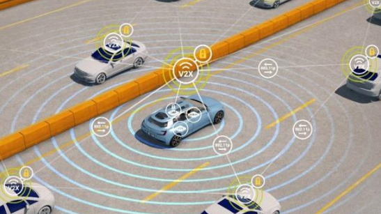 自動駕駛?cè)遮呁晟频牡膫鞲衅髦? alt=